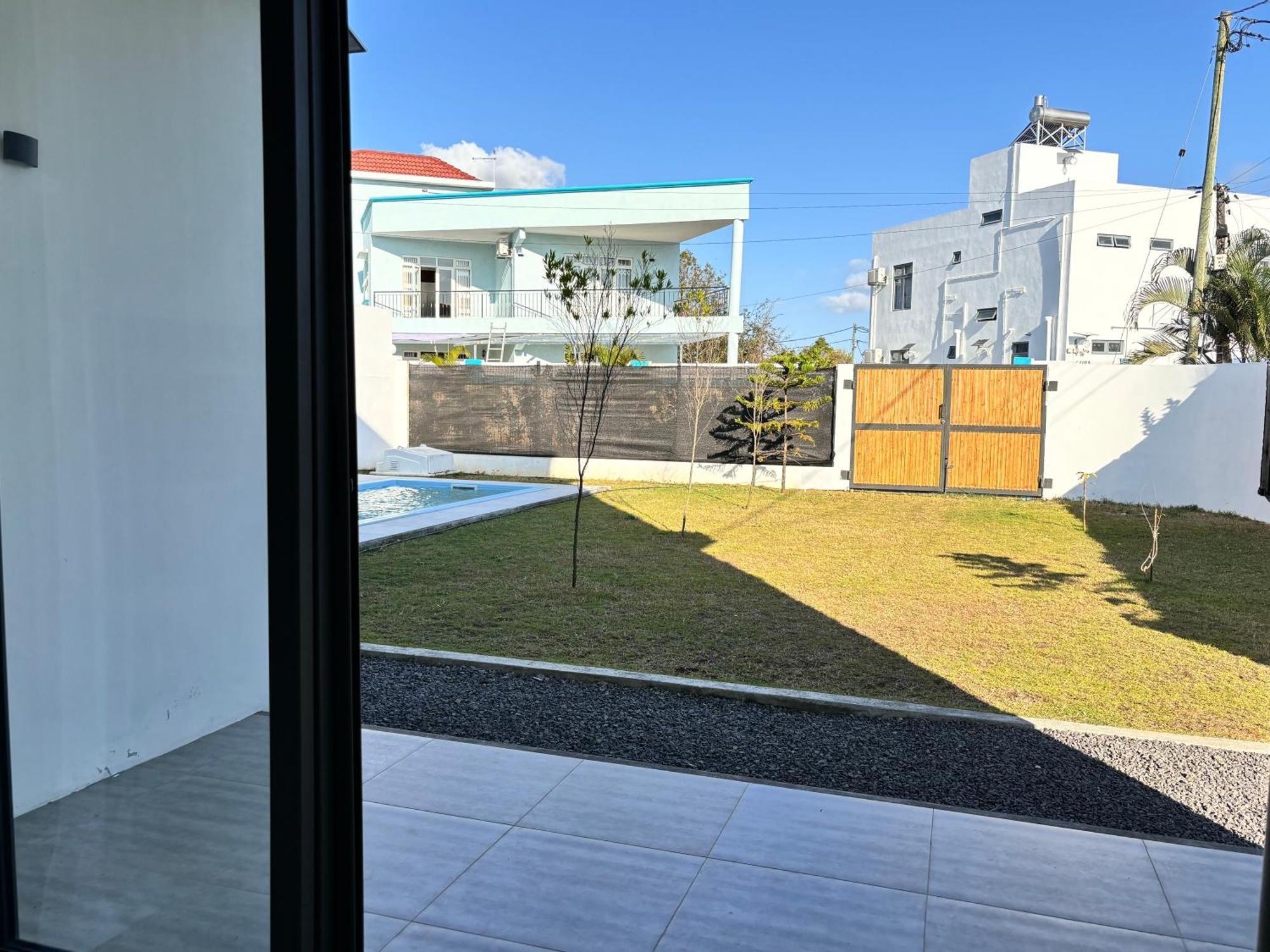 Maison Mont Choisy - One Or Two Bedrooms Apartment Trou aux Biches Exteriör bild
