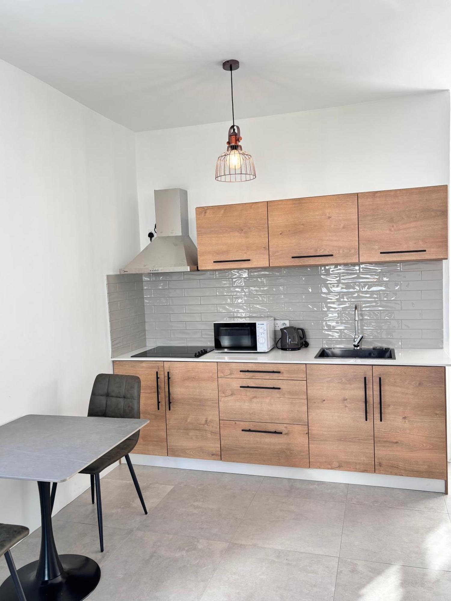 Maison Mont Choisy - One Or Two Bedrooms Apartment Trou aux Biches Exteriör bild
